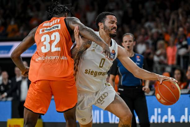 必须严惩 必须严惩